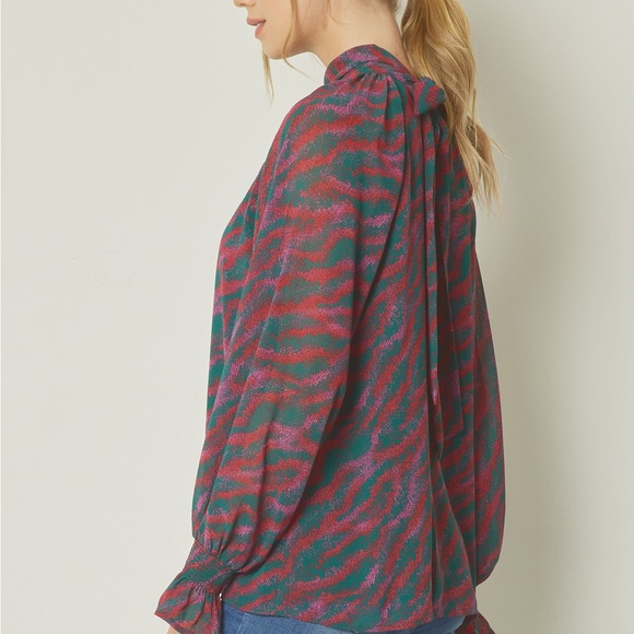 🌹🌹🌹ENTRO Tie in the back blouse🌹🌹🌹 - Picture 8 of 10